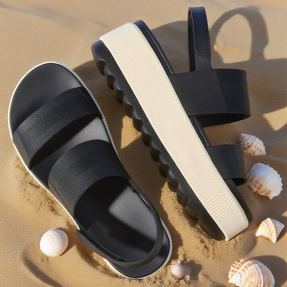 Black And White Vacation Women's Platform Sandals - Picture 9 of 9
